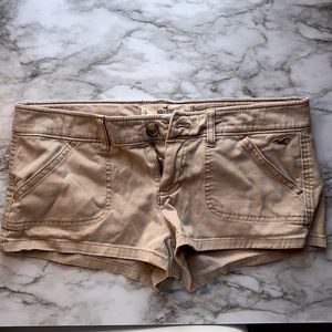 Hollister Khaki Shorts Size 5